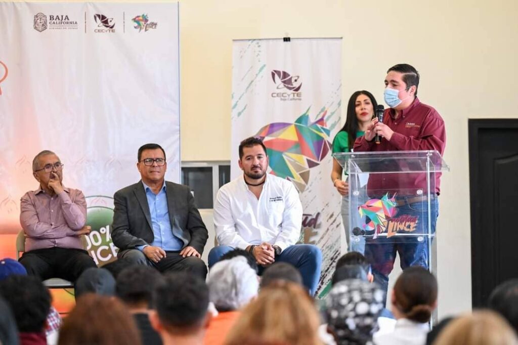 DESTACA ARMANDO SAMANIEGO IMPORTANCIA DEL AGUA EN EL PROCESO CULINARIO EN CONCURSO GASTRONÓMICO DE CECYTE