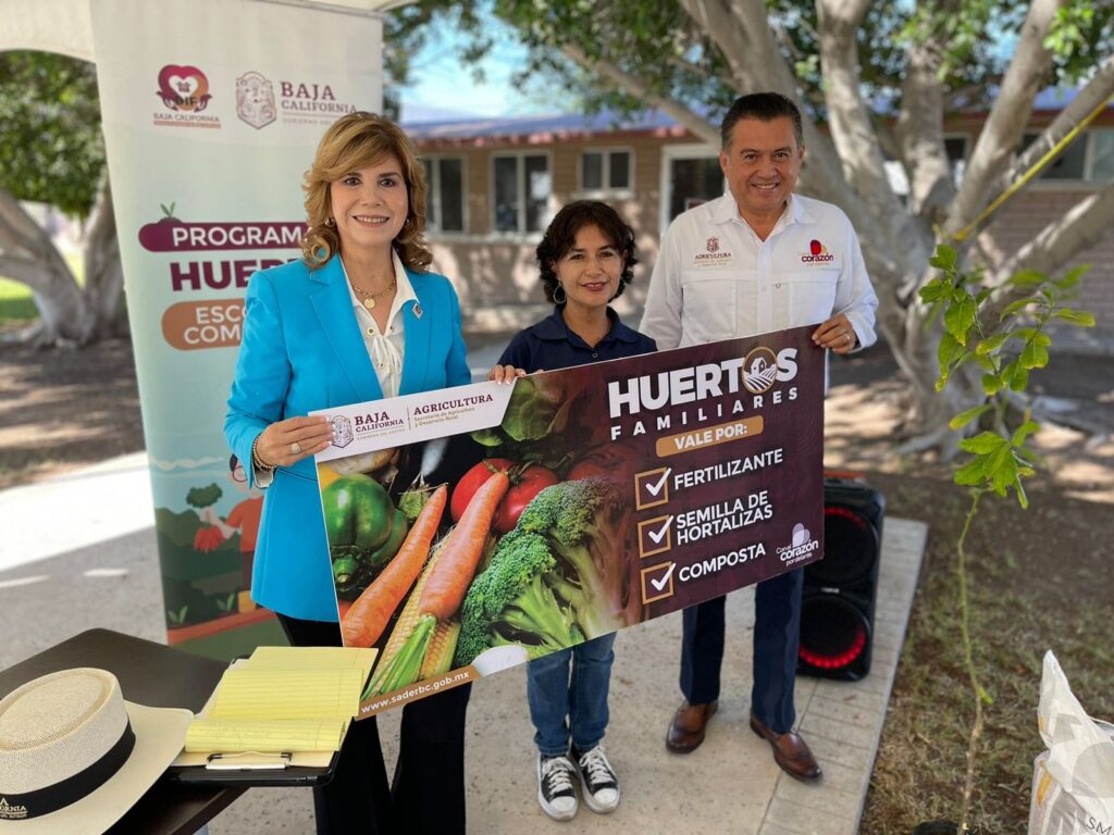 ENTREGA SADERBC INSUMOS AGRÍCOLAS PARA HUERTOS ESCOLARES