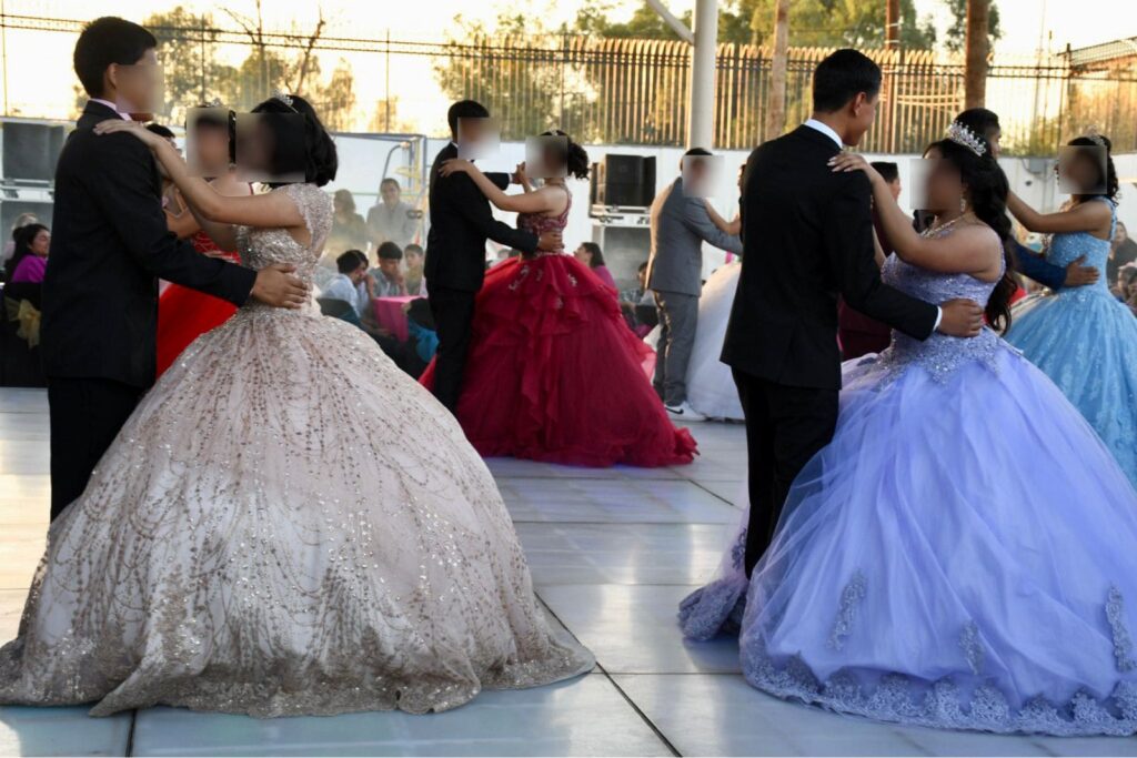 FESTEJAN XV AÑOS A 10 ADOLESCENTES DEL ALBERGUE TEMPORAL DE MEXICALI DIF BC