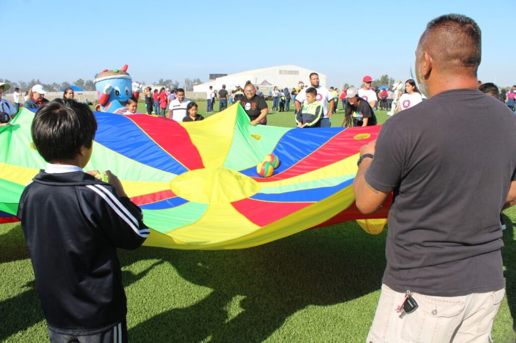 PARTICIPAN 200 ESTUDIANTES DE CAM EN EVENTO RECREATIVO, DEPORTIVO Y FAMILIAR