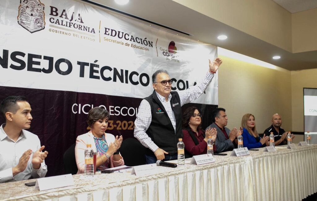 REFUERZA SECRETARÍA DE EDUCACIÓN LA PRÁCTICA DOCENTE EN EL ESTADO MEDIANTE LA CAPACITACIÓN