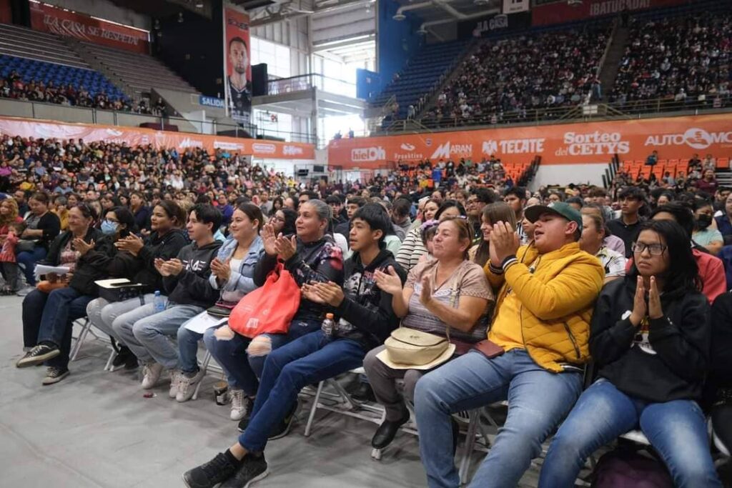 ENTREGA JUVENTUD BC MÁS DE 8 MILLONES DE PESOS EN BECAS “JOBEC” EN EL ESTADO