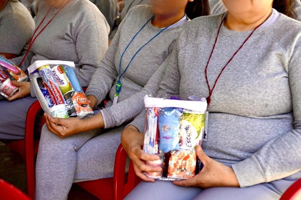 RECIBE CESISPE DONATIVO DE LA SISIG PARA LA POBLACIÓN FEMENIL DEL CENTRO PENITENCIARIO DE ENSENADA