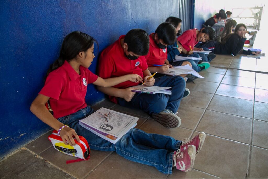 SUMAN ACCIONES SOCIEDAD Y GOBIERNO A FAVOR DE LA COMUNIDAD EDUCATIVA DE LA PRIMARIA EUCARIO ZAVALA