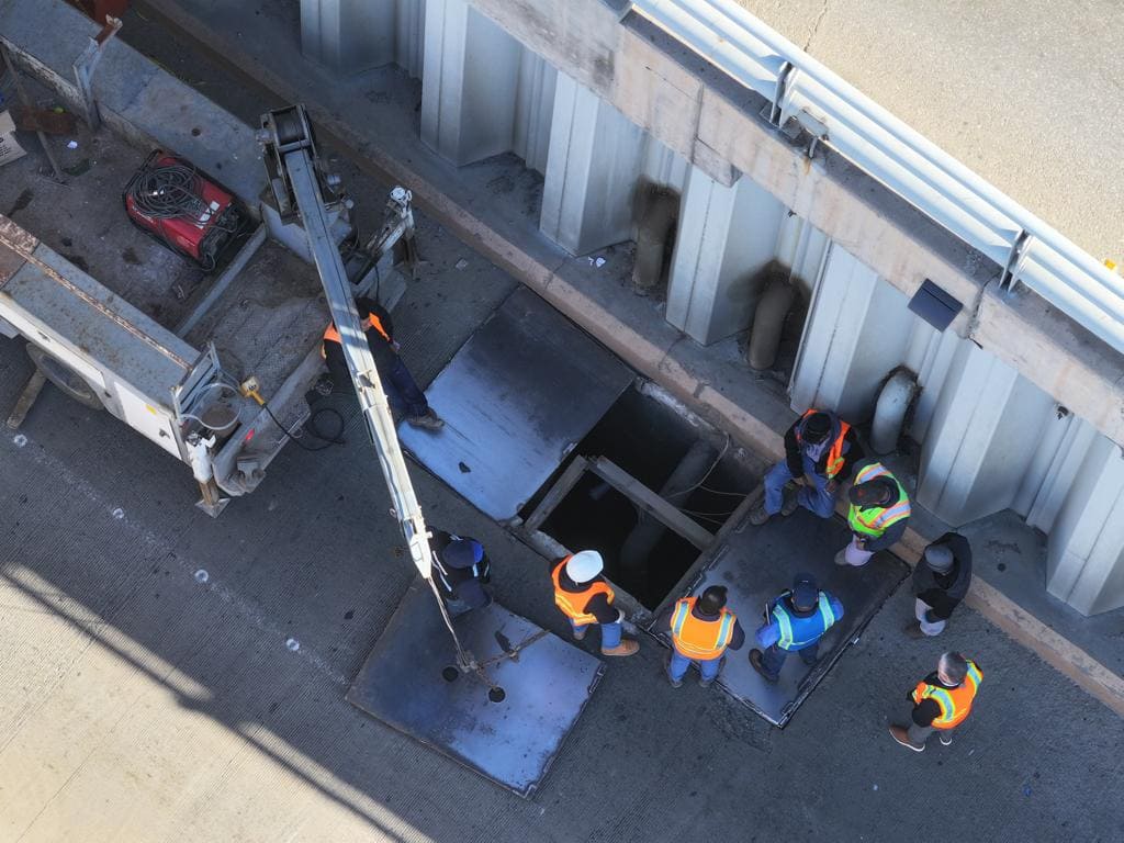 CESPM LLEVA A CABO TRABAJOS DE EMERGENCIA EN EL CÁRCAMO DE BOMBEO DE CALZADA CETYS Y GÓMEZ MORÍN