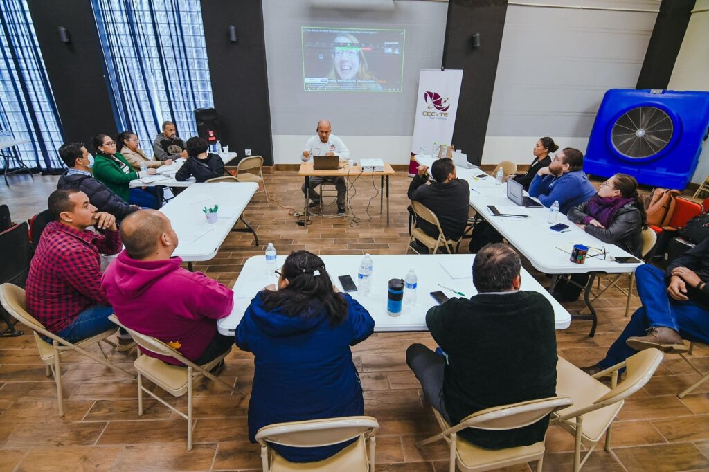 PARTICIPA COMUNIDAD DOCENTE DE CECyTE BC EN DIPLOMADO DE GESTIÓN DE PROYECTOS