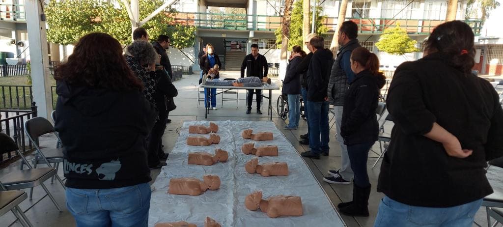 RECIBEN CAPACITACION EN PRIMEROS AUXILIOS DOCENTES DE CONALEP II