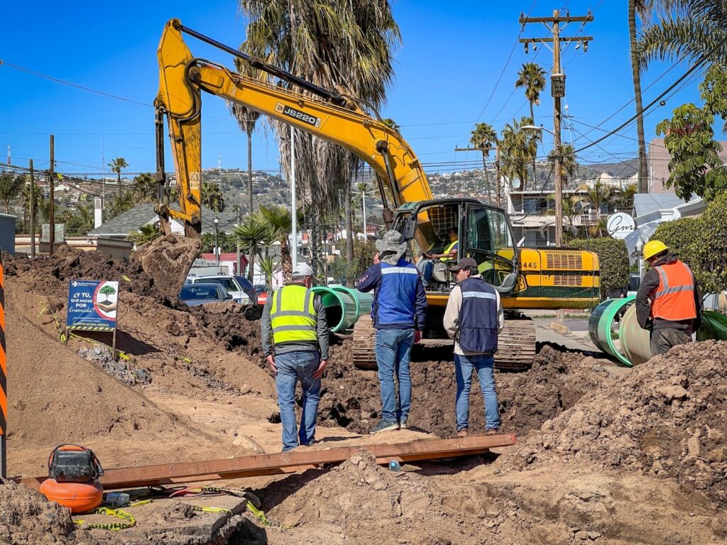 AVANZA OBRA DE REPOSICIÓN DEL COLECTOR BUCANEROS: CESPE