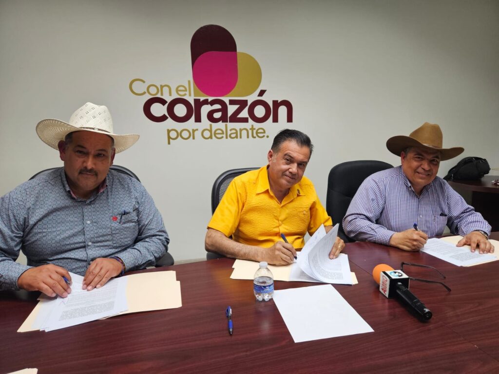 FIRMA SADERBC CONVENIO DE COLABORACIÓN PARA LA EXPEDICIÓN DE GUÍAS DE TRÁNSITO GANADERO