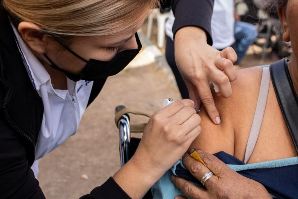 INFORMA JSSM SOBRE PUESTOS DE VACUNACIÓN PARA COMPLETAR ESQUEMAS DE NIÑAS, NIÑOS Y PERSONAS ADULTAS