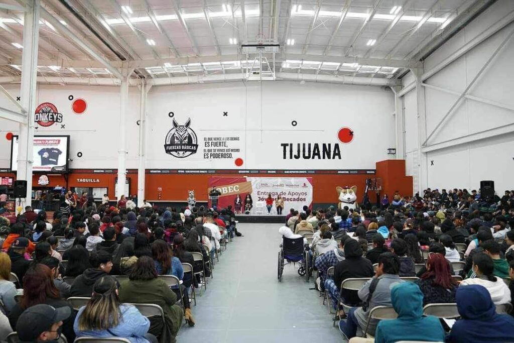 INICIA JUVENTUD BC ENTREGA DE BECAS “JOBEC”