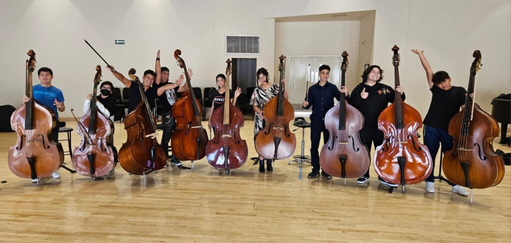 RECIBEN ESTUDIANTES DE ORQUESTAS COMUNITARIAS, CLASE MAESTRA DE MÚSICOS DE LA OBC: SECRETARIA DE CULTURA