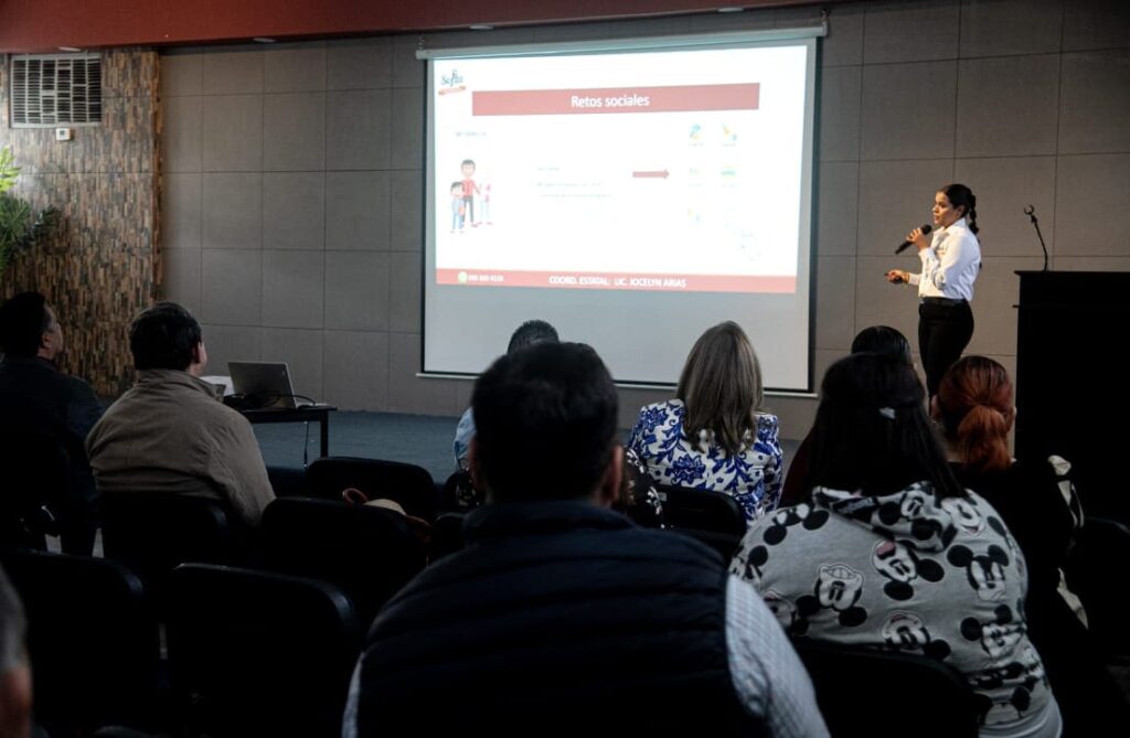 PRESENTAN PLATAFORMA EDUCATIVA SOFÍA XT A DIRECTIVOS DE PRIMARIA Y SECUNDARIA DE MEXICALI