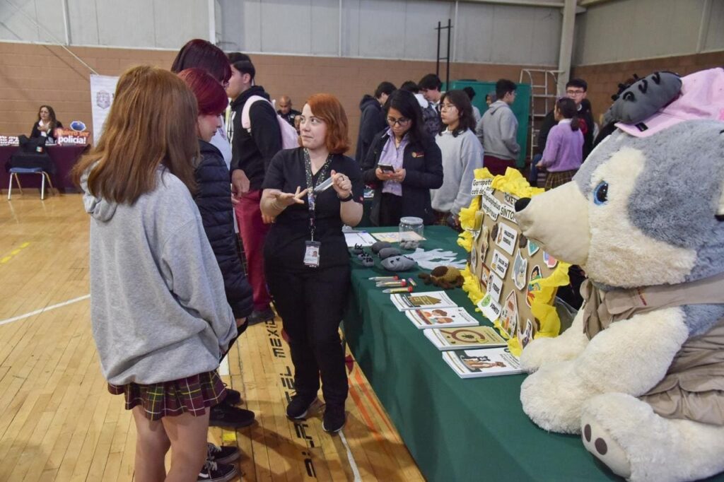 REALIZA COBACH BC “EXPO DE SEGURIDAD ESCOLAR Y SALUD MENTAL”