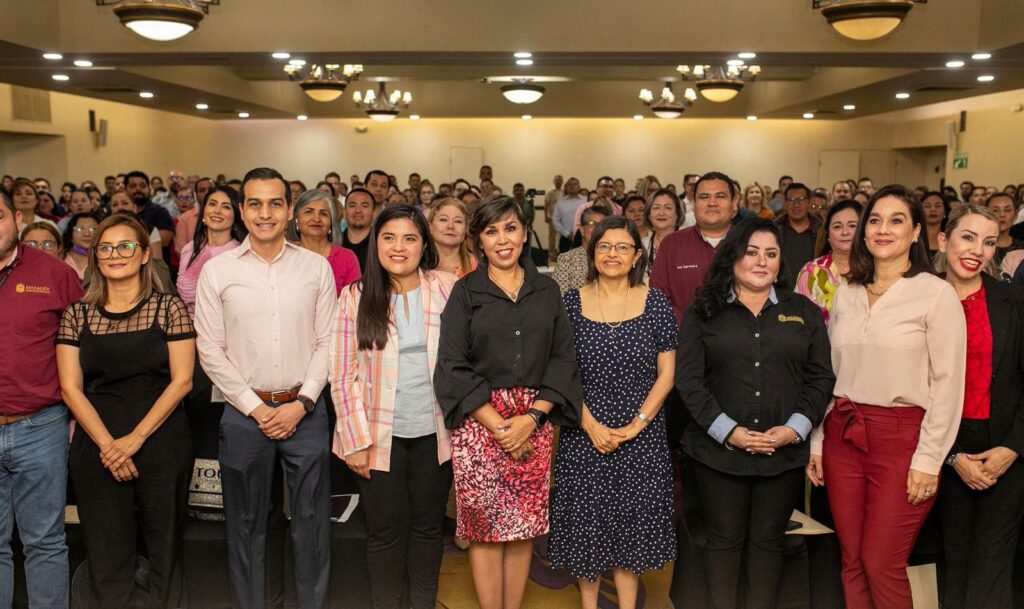 DESARROLLAN FORO “ESTRATEGIAS PARA REALIZAR UN PROYECTO DE APRENDIZAJE SERVICIO EN EDUCACIÓN BÁSICA”: SE