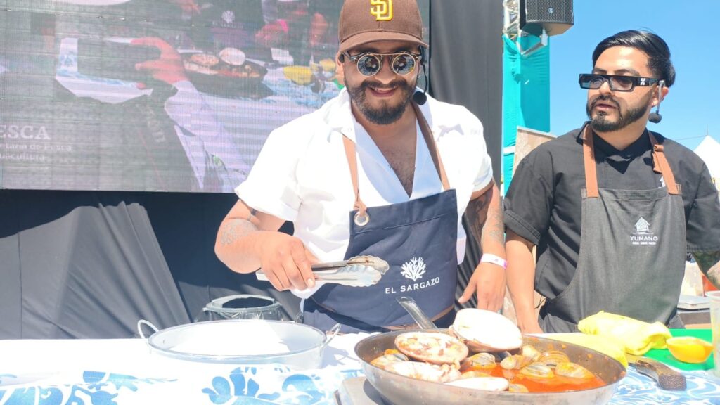DISFRUTAN LOS PRODUCTOS PESQUEROS Y ACUÍCOLAS EN EL XXIV FESTIVAL DE LAS CONCHAS Y EL VINO NUEVO