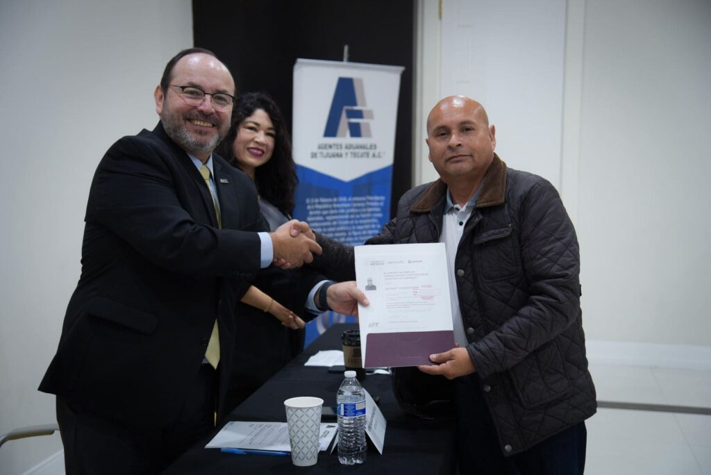 CERTIFICA UTT A PERSONAL DE TRAMITACIÓN DE AGENCIAS ADUANALES DE TIJUANA Y TECATE