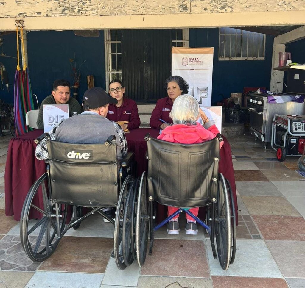 PARTICIPA DIF BAJA CALIFORNIA EN JORNADA MÉDICA EN RESIDENCIA DE PERSONAS MAYORES DE LA RUMOROSA