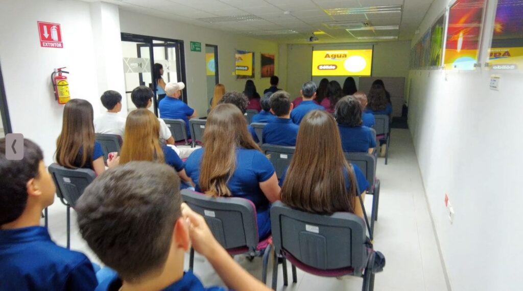 PROMUEVE CESPM CONCIENCIA DEL AGUA A ESTUDIANTES DE SECUNDARIA