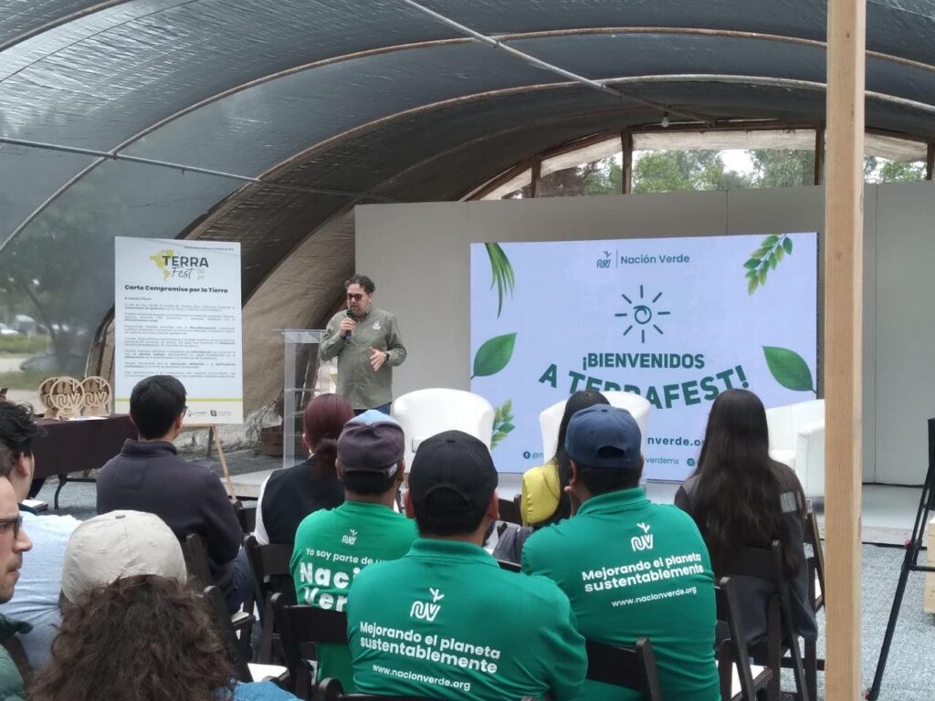 TRABAJAN ESTUDIANTES DE CONALEP TIJUANA II POR SU COMUNIDAD A TRAVÉS DE PROGRAMA “JÓVENES POR LA PAZ”